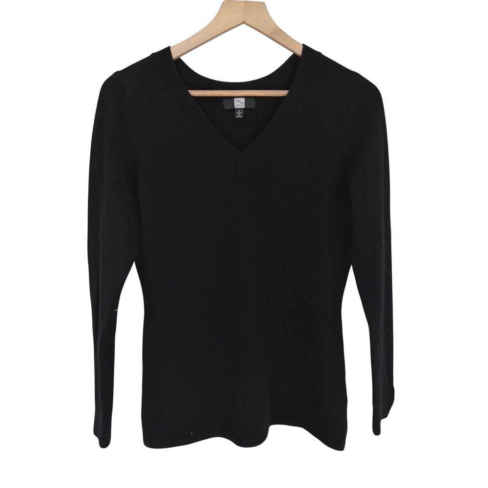 Saks Fifth Avenue Sweater M Black Cashmere V-Neck Button Cuff Long Sleeve